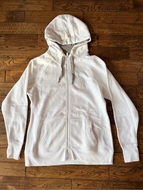 NWT MLB  Antigua New York Yankees Women’s Full Zip Hoodie NY Large White Out NY